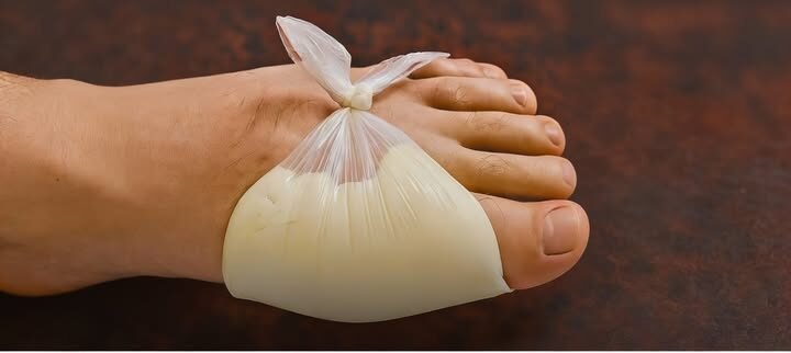 The Forgotten 4-Ingredient Compress That Helps Soothe Joint and Tendon Pain Naturally