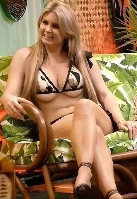 Make Sure You’re AIone Before Looking At Brandi Passante’s T0PLESS Pics